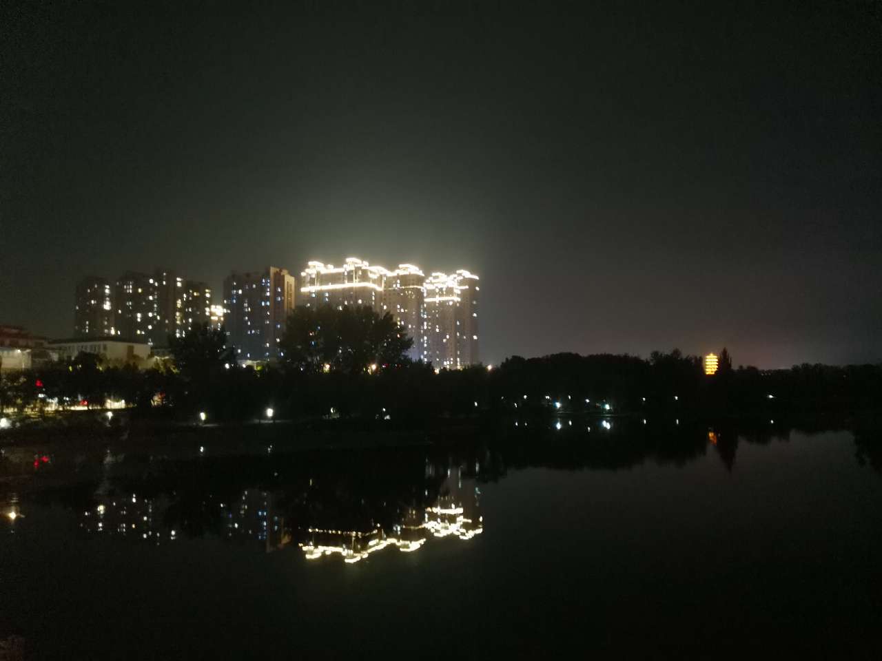 莱芜夜景图片